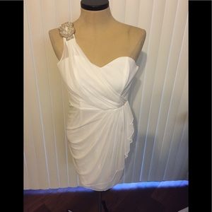 White one shoulder dress w/beading & roughing (6).